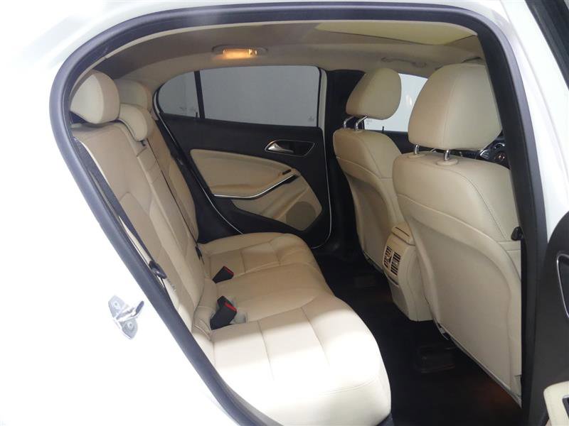 Used 2019 Mercedes-Benz GLA 250 4MATIC image 28