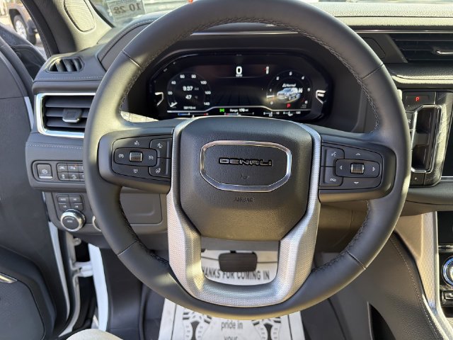 Used 2023 GMC Yukon Denali w/ LPO, Floor Liner Package AWD/4WD image 10