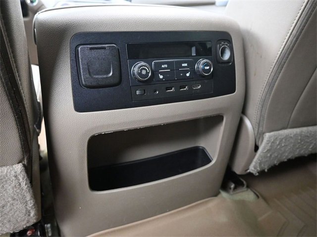 Used 2017 GMC Yukon XL SLT w/ Open Road Package image 31