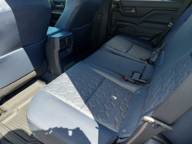 Used 2026 Toyota 4Runner Platinum AWD/4WD image 43