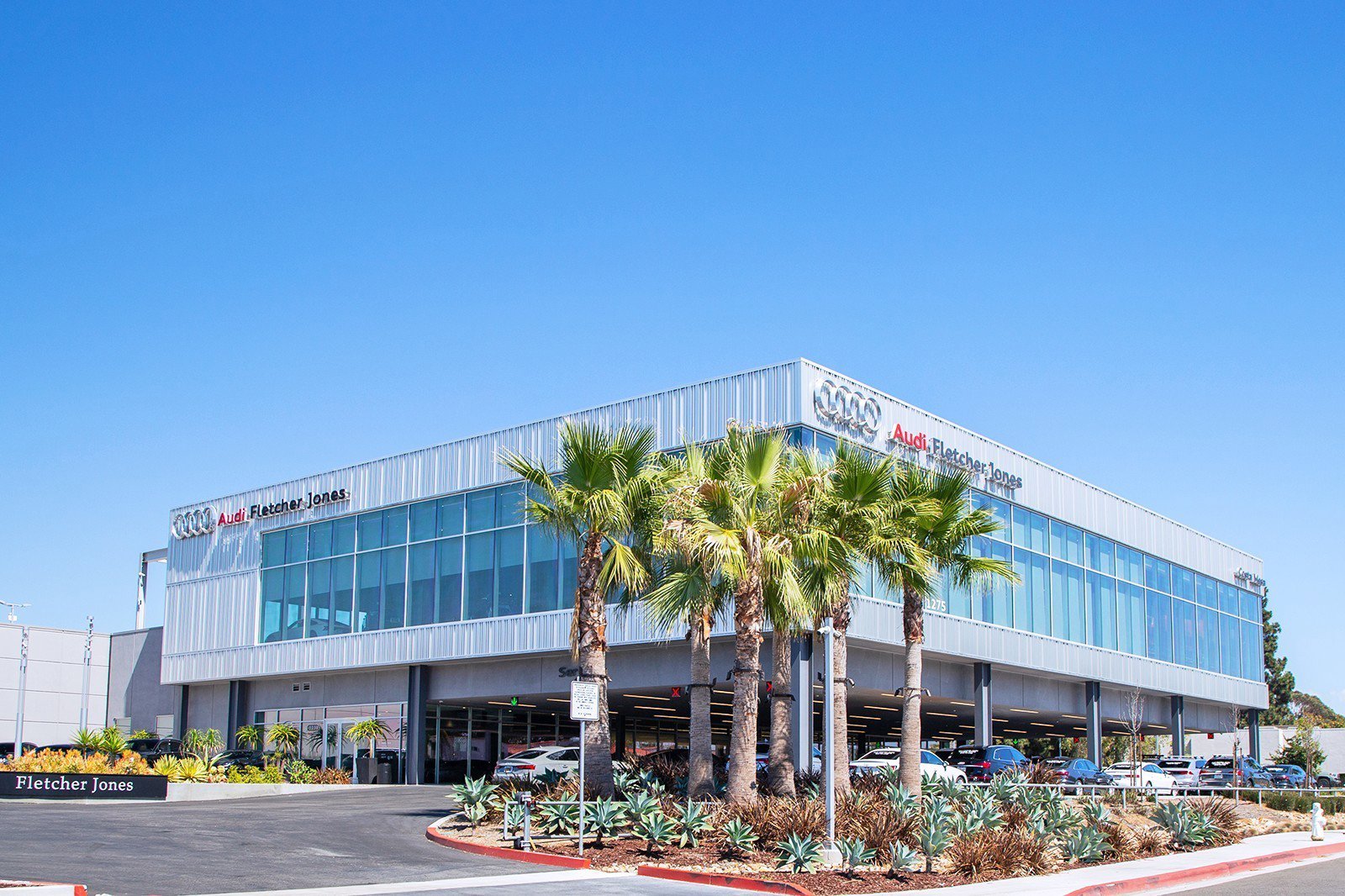 Used 2024 Audi SQ8 Premium Plus w/ Executive Package image 28