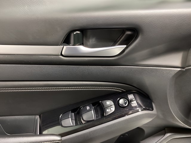 Certified 2023 Nissan Altima 2.5 SV w/ SV Premium Package AWD/4WD image 10