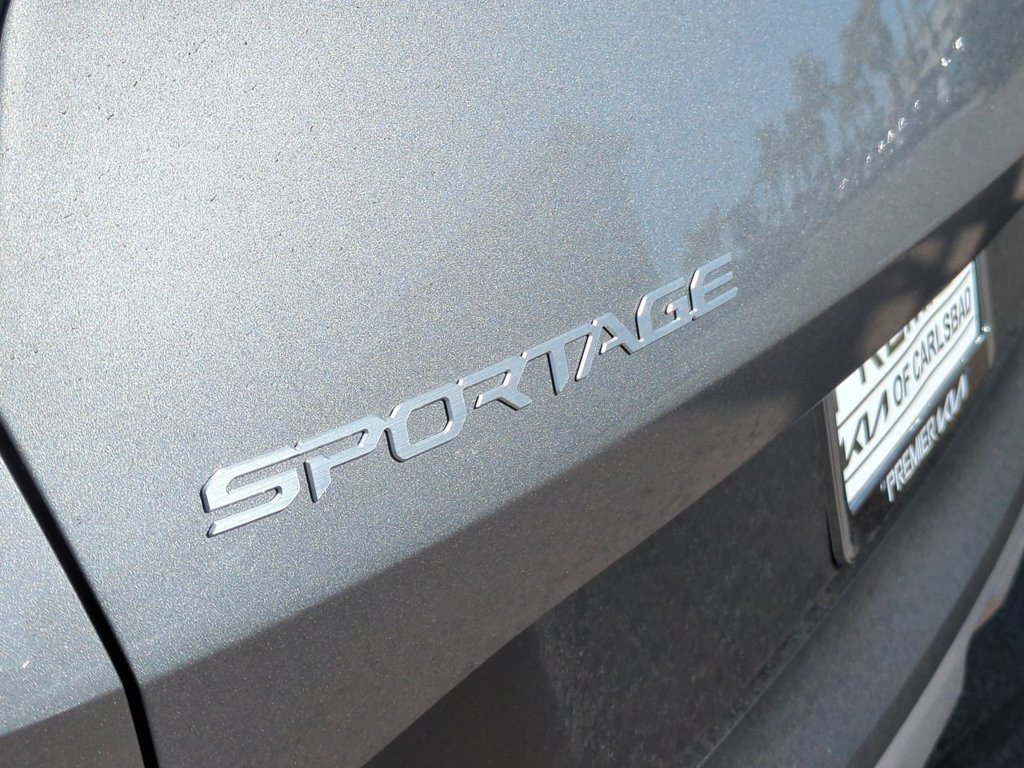 Certified 2025 Kia Sportage LX AWD/4WD image 30