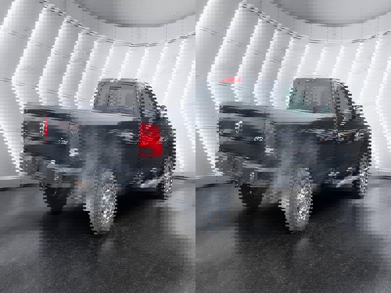 Used 2017 RAM 2500 SLT w/ Luxury Group image 6