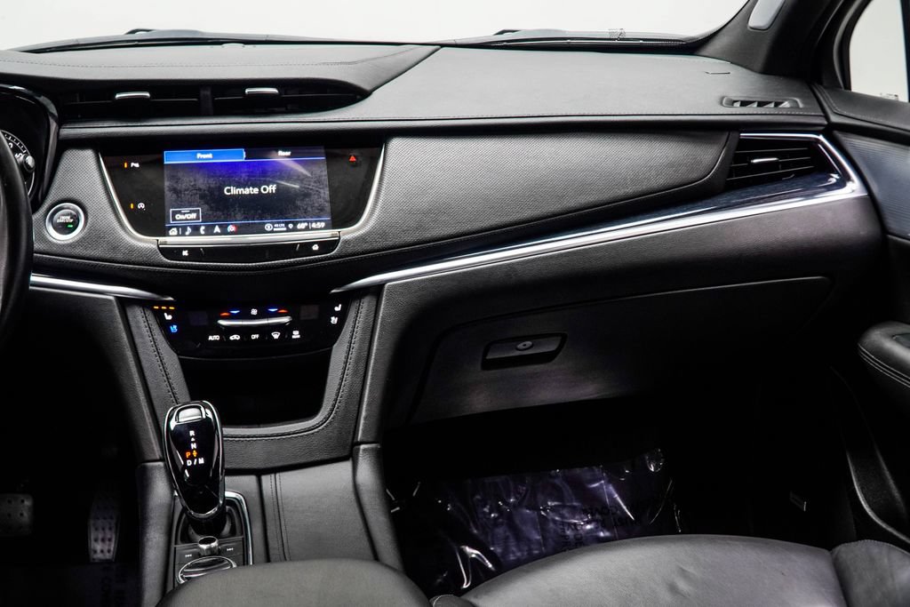 Used 2024 Cadillac XT5 Premium Luxury AWD/4WD image 17
