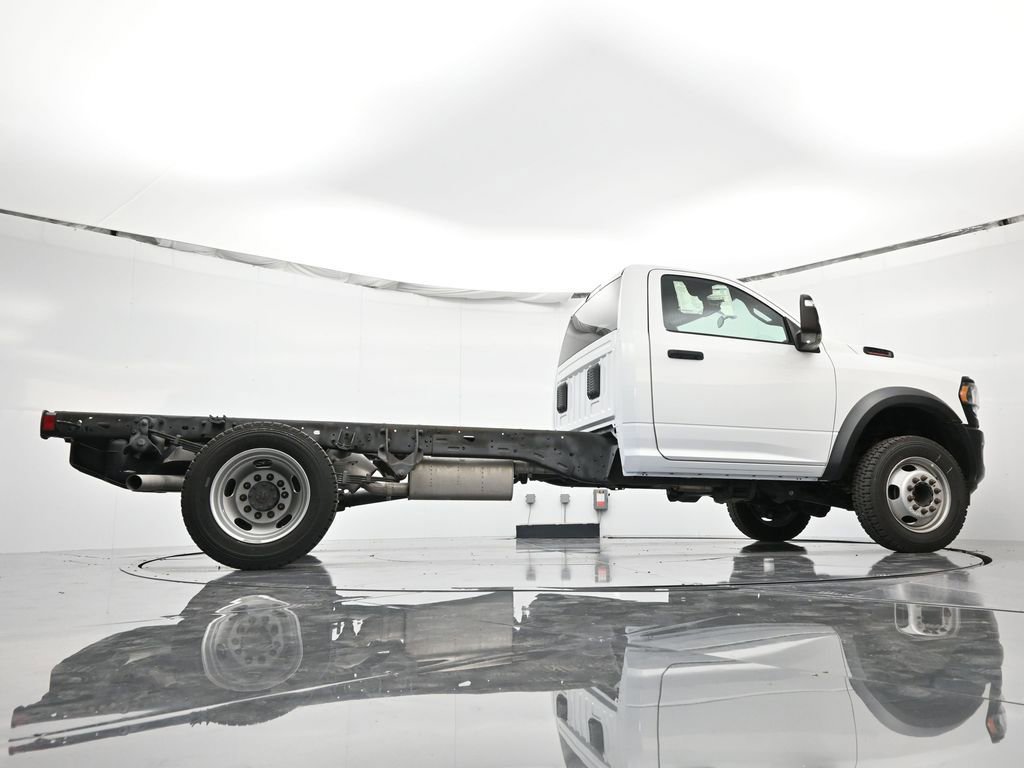 Used 2023 RAM 5500 Tradesman AWD/4WD image 34