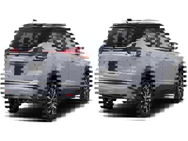 Used 2023 Nissan Kicks SV image 3