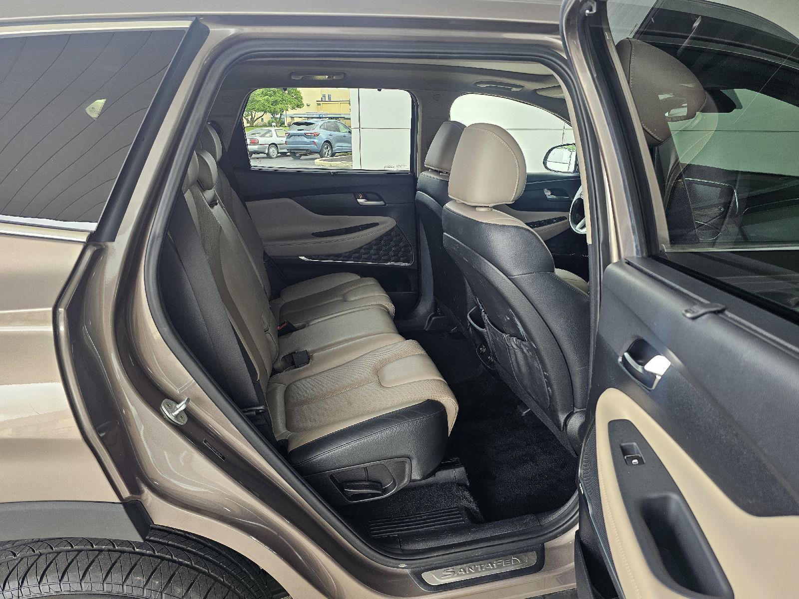 Used 2019 Hyundai Santa Fe Limited FWD image 14