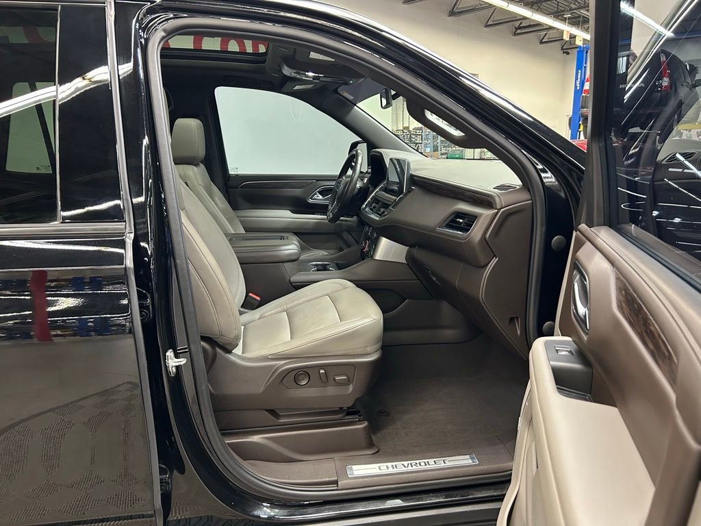 Used 2021 Chevrolet Tahoe Z71 AWD/4WD image 16