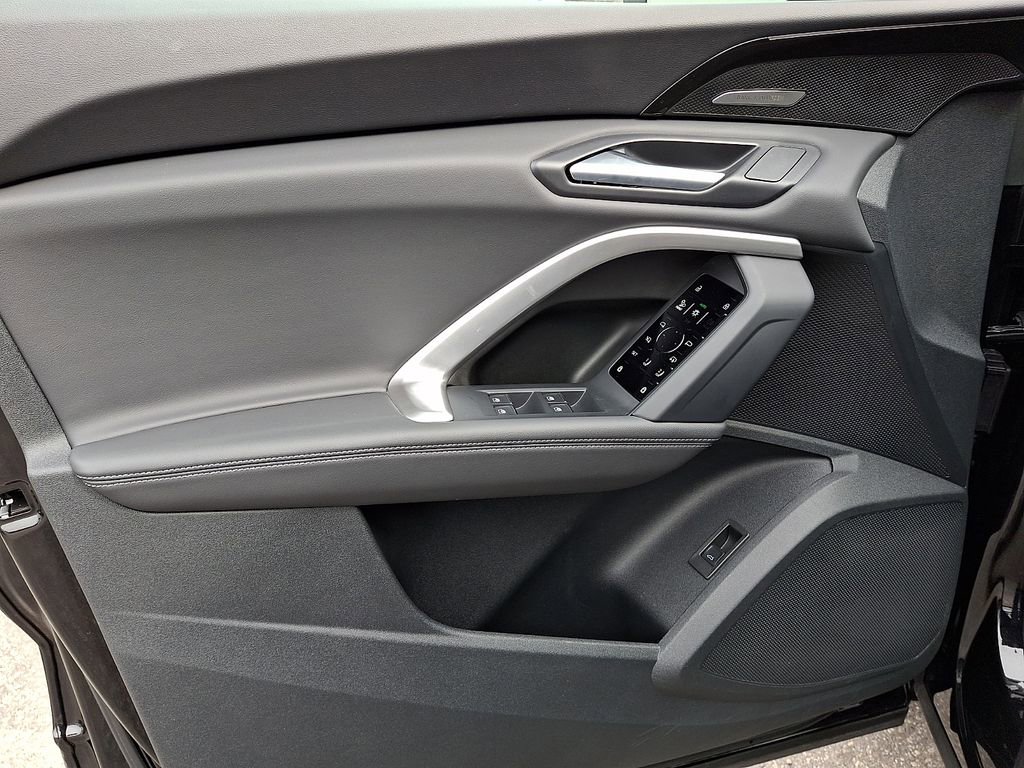 Certified 2025 Audi Q5 Premium Plus w/ Premium Plus image 12