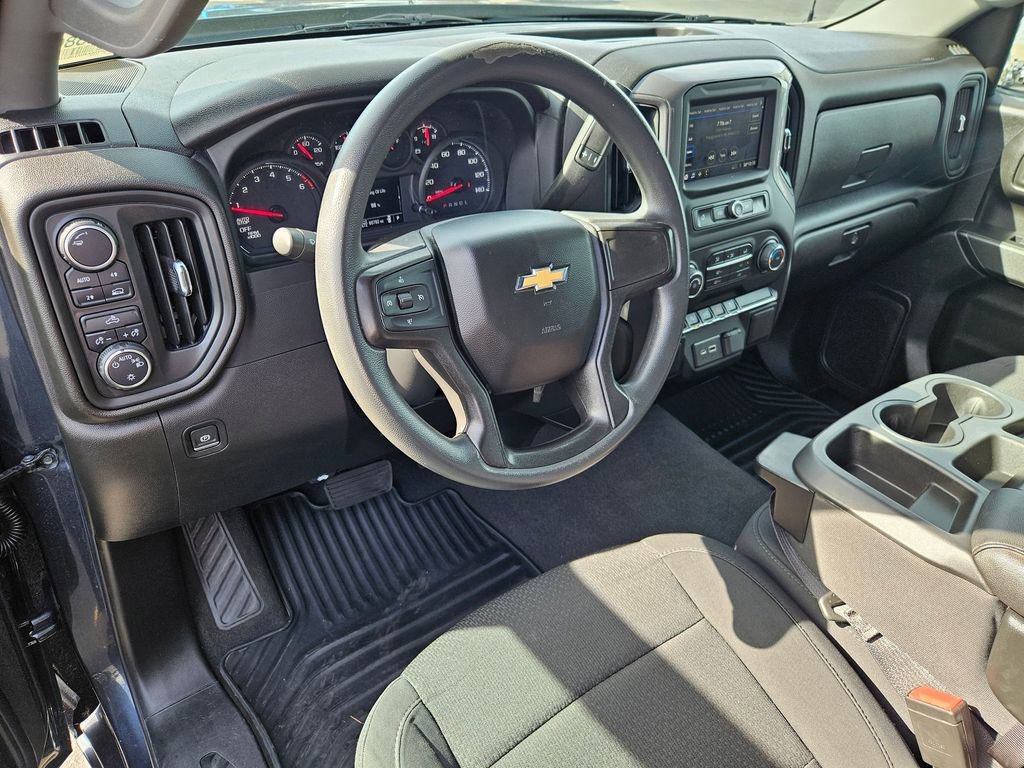 Used 2022 Chevrolet Silverado 1500 Custom w/ LPO, Blackout Package AWD/4WD image 13
