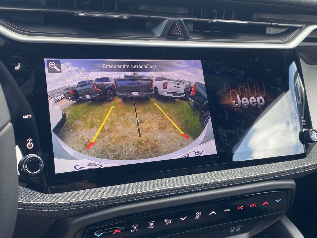 New 2026 Jeep Cherokee Laredo AWD/4WD image 23