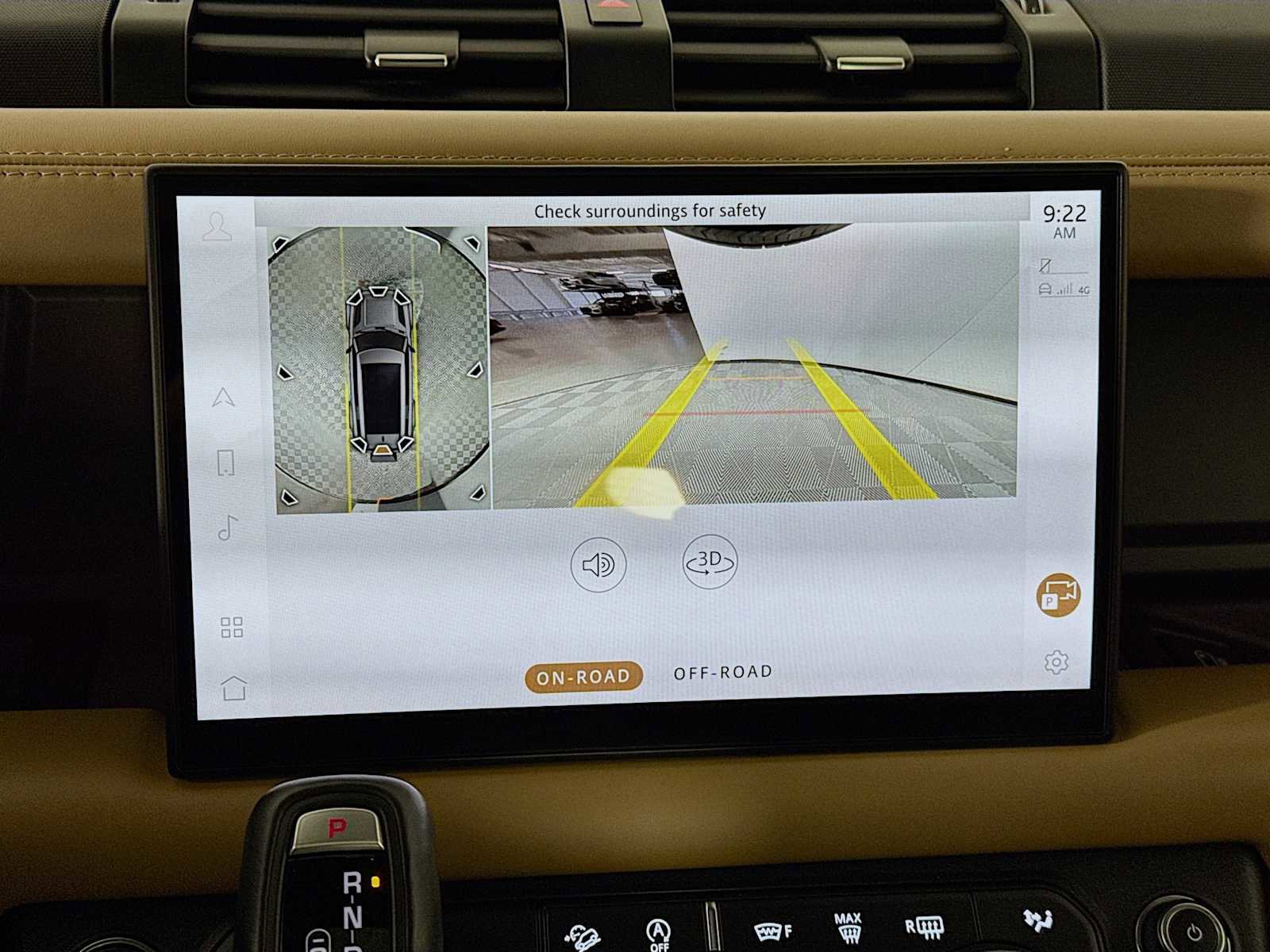 Used 2025 Land Rover Defender 130 X-Dynamic SE image 15