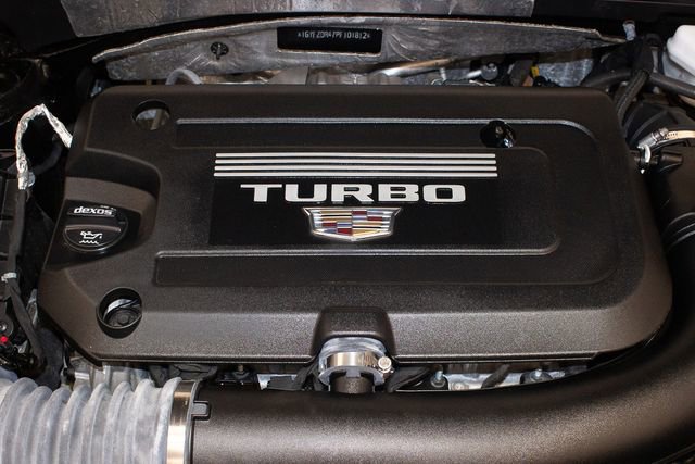 Used 2023 Cadillac XT4 Premium Luxury image 4