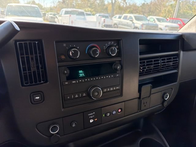 New 2026 Chevrolet Express 2500 w/ Driver Convenience Package RWD image 25