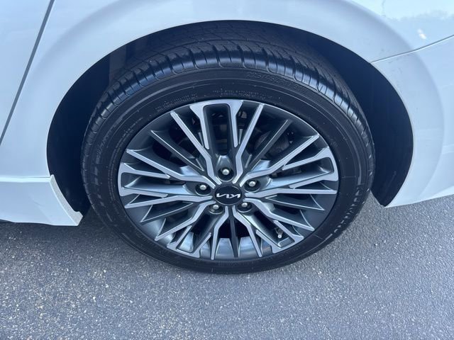 Used 2023 Kia Forte GT-Line w/ GT-Line Premium Package image 32