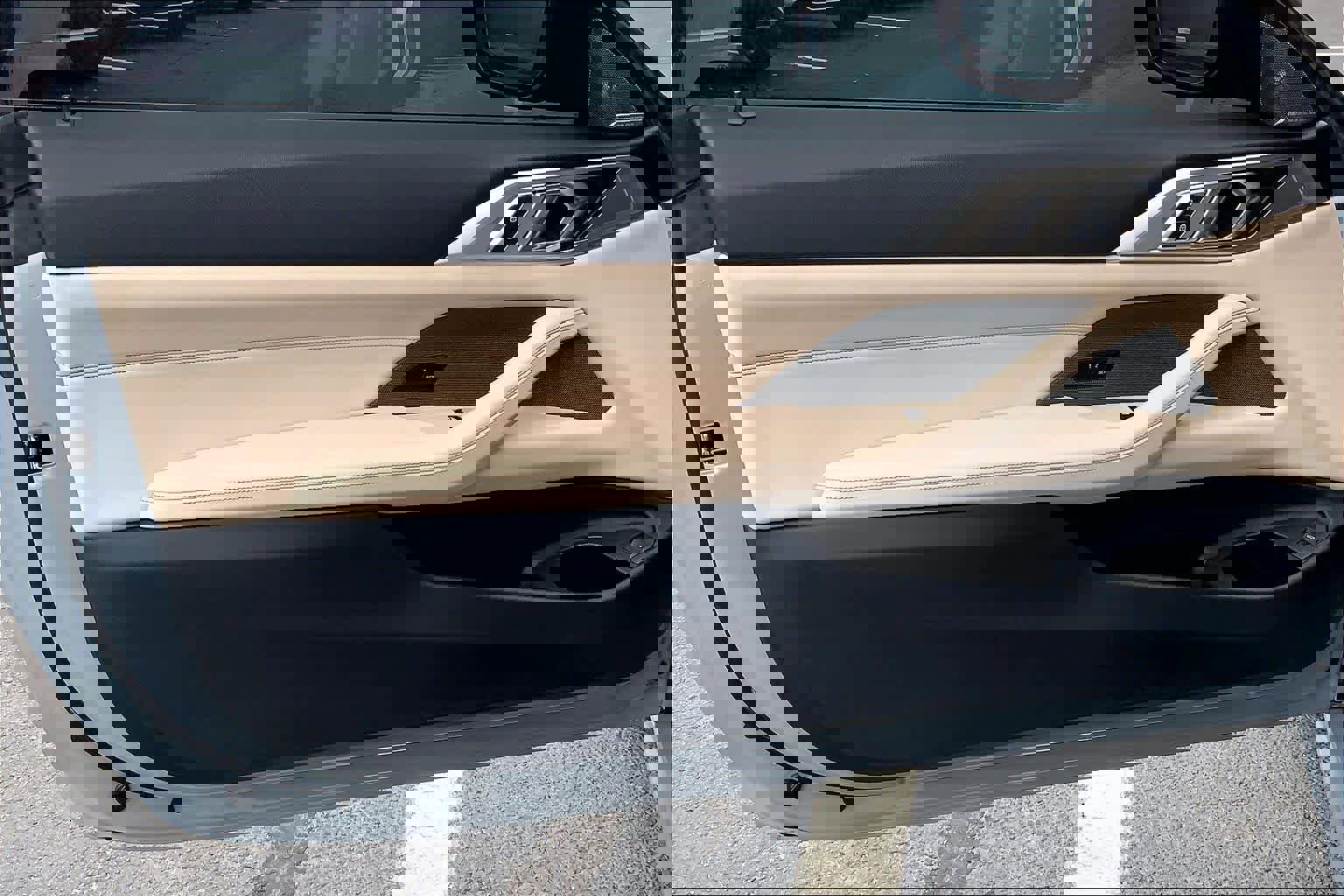 Certified 2025 BMW M440i Coupe w/ Premium Package image 23