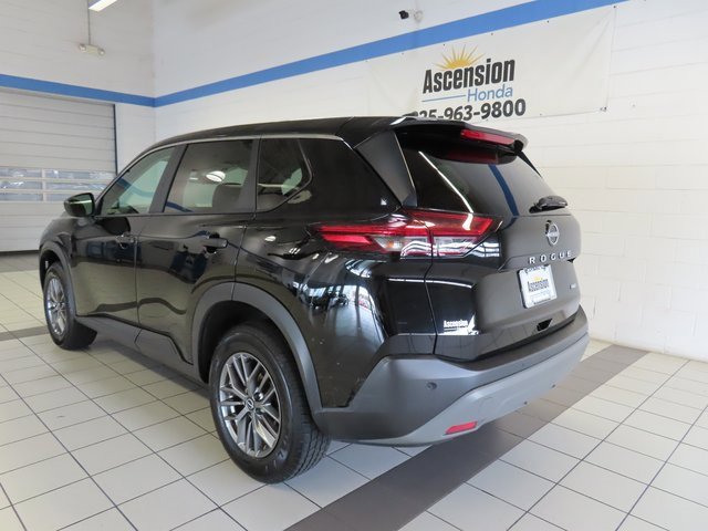 Used 2023 Nissan Rogue S image 11