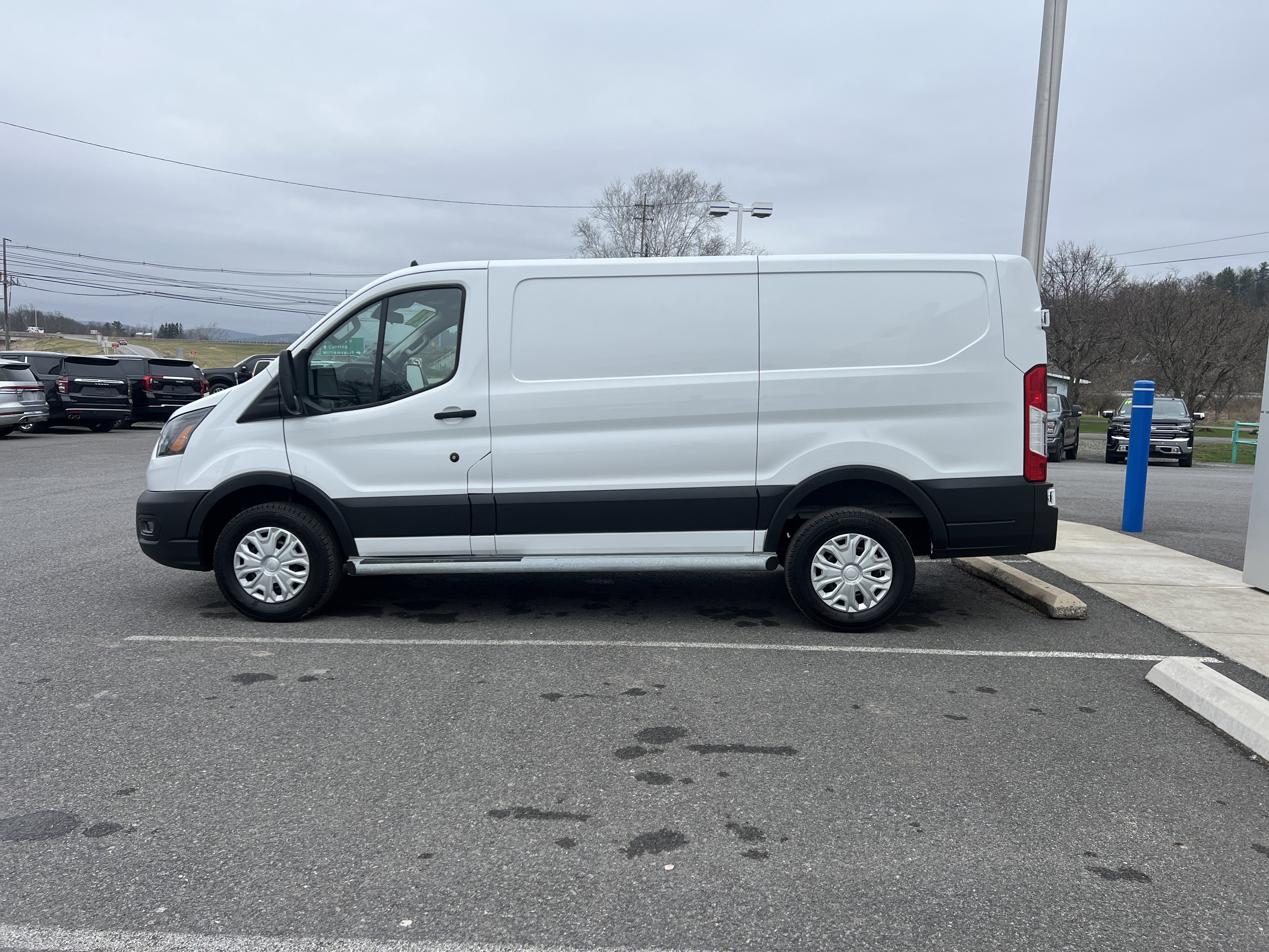 Used 2024 Ford Transit 250 Low Roof w/ Exterior Upgrade Package image 7