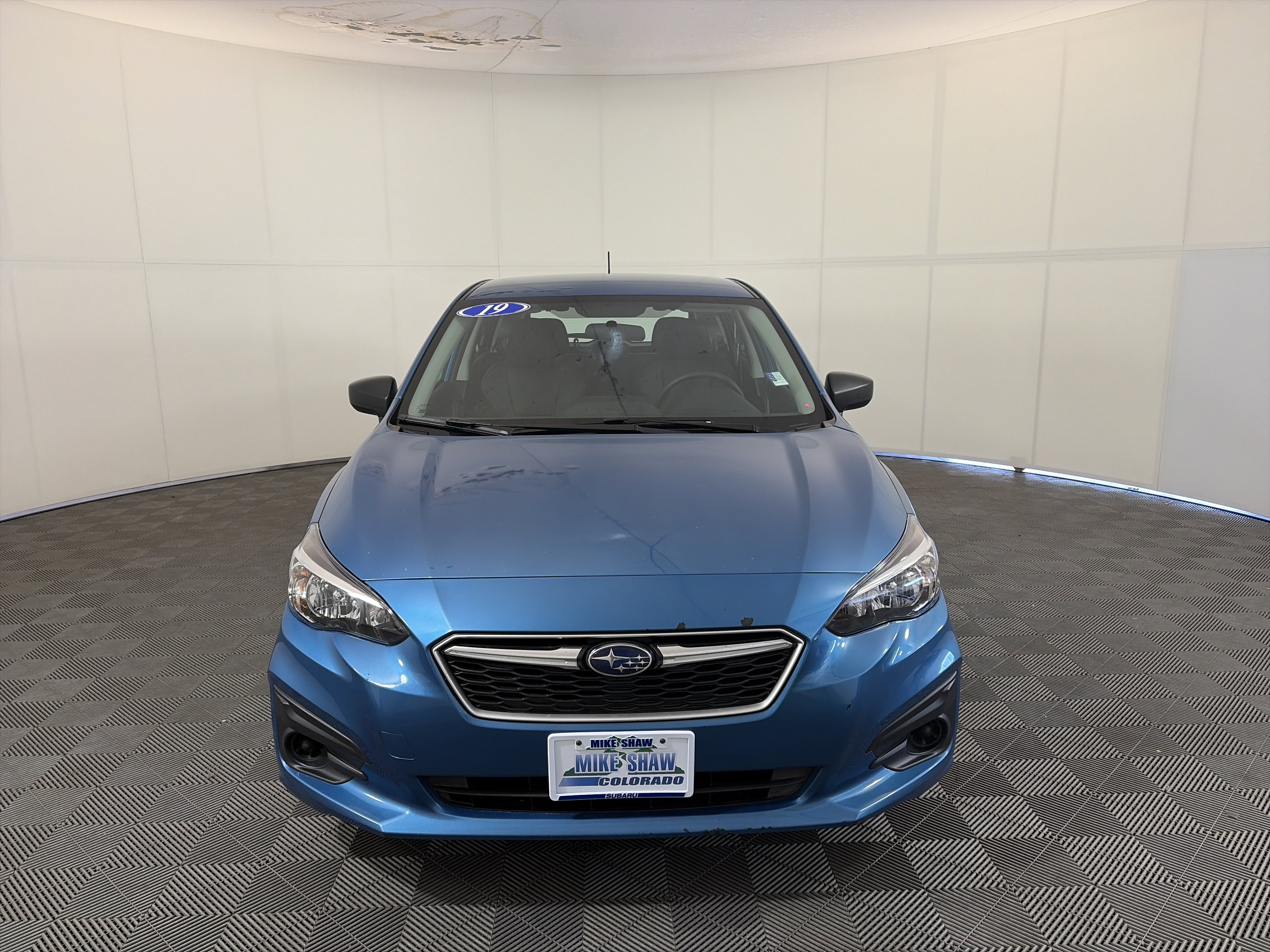 Used 2019 Subaru Impreza 2.0i image 2