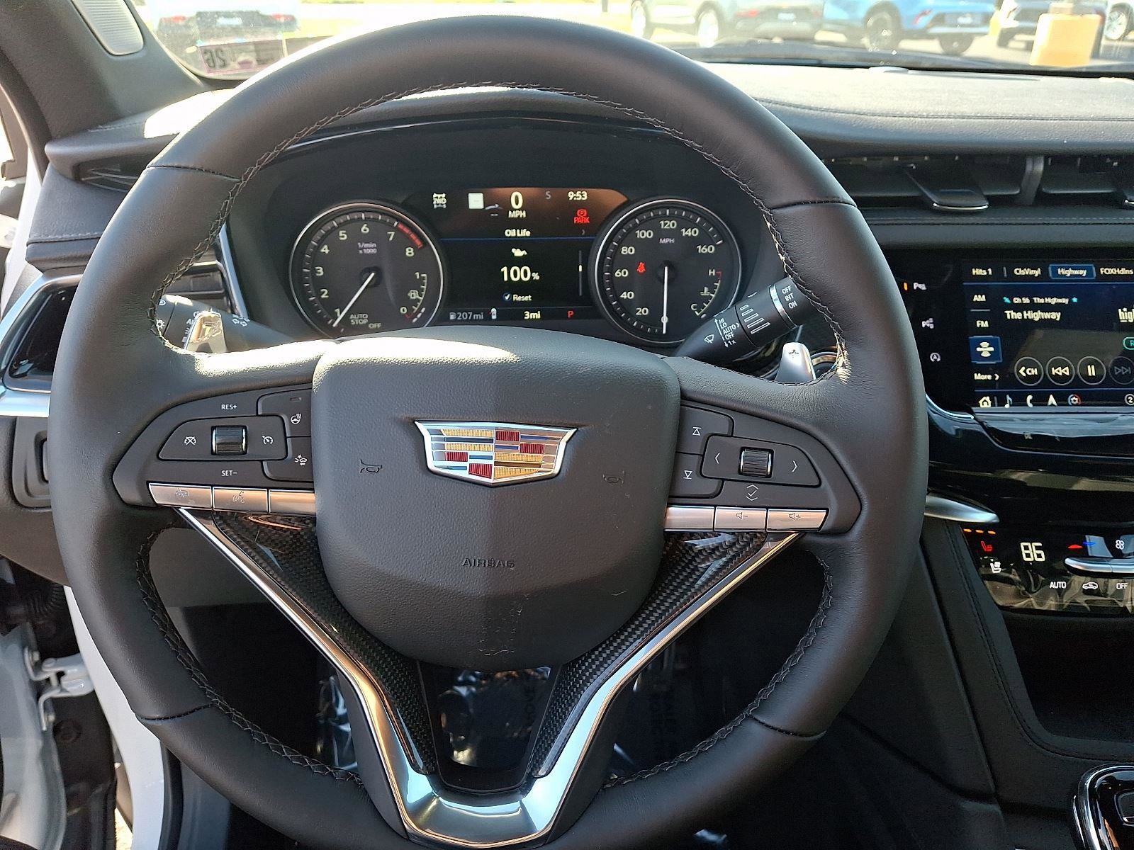New 2025 Cadillac XT6 Sport image 9