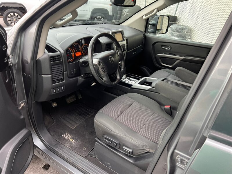 Used 2015 Nissan Titan PRO-4X AWD/4WD image 13