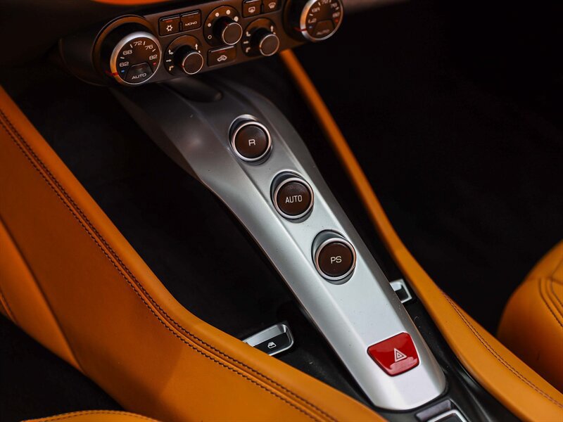 Used 2016 Ferrari California T RWD image 30