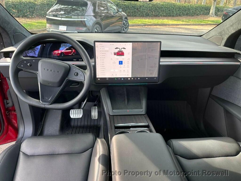 Used 2025 Tesla Model X image 26