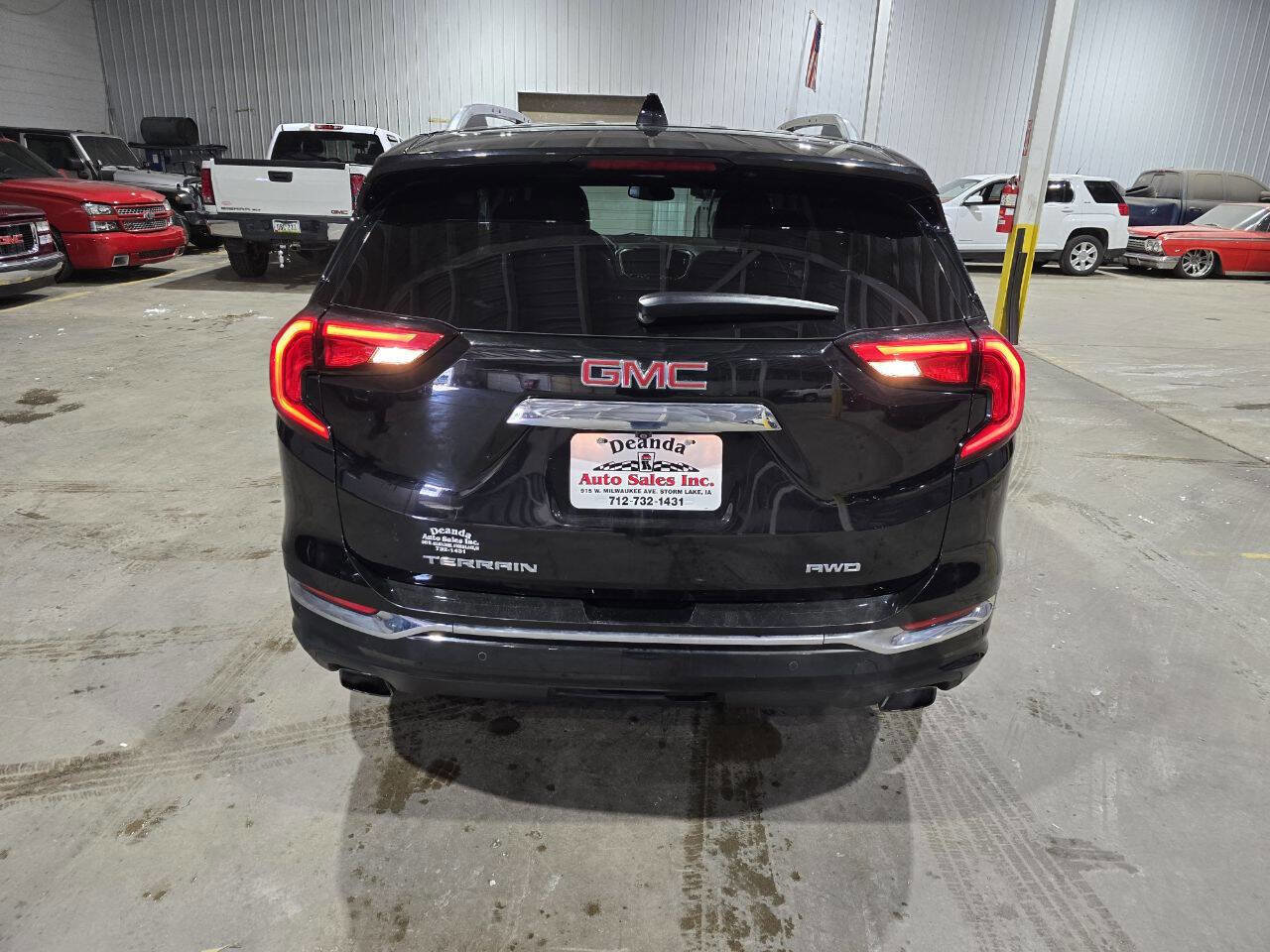 Used 2019 GMC Terrain Denali w/ Advanced Safety Package AWD/4WD image 9