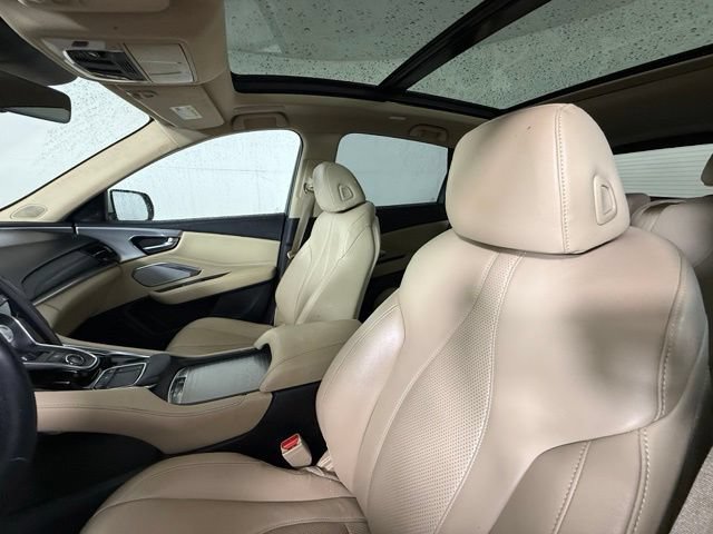 Used 2019 Acura RDX w/ Technology Package FWD image 16