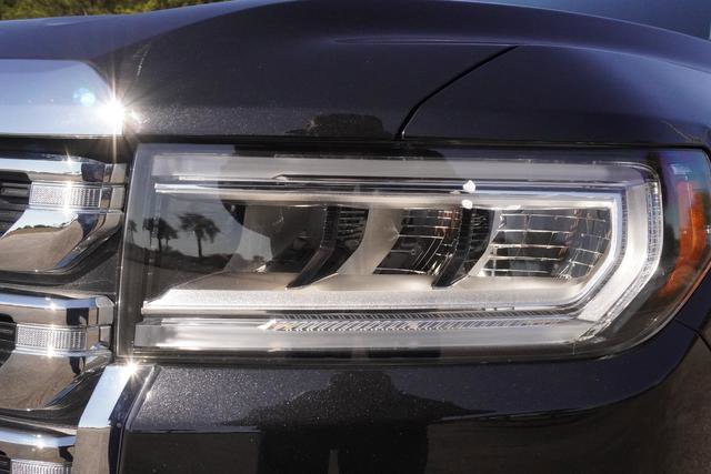 Used 2023 GMC Acadia SLT image 34