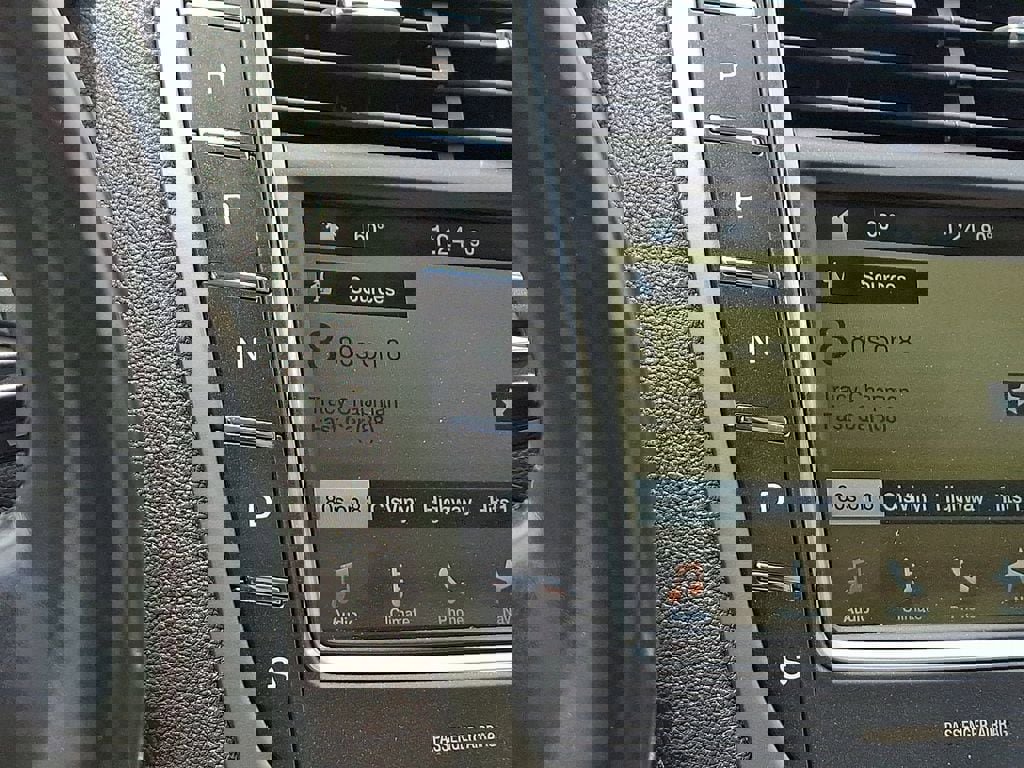 Used 2016 Lincoln MKX Reserve w/ Climate Package image 15