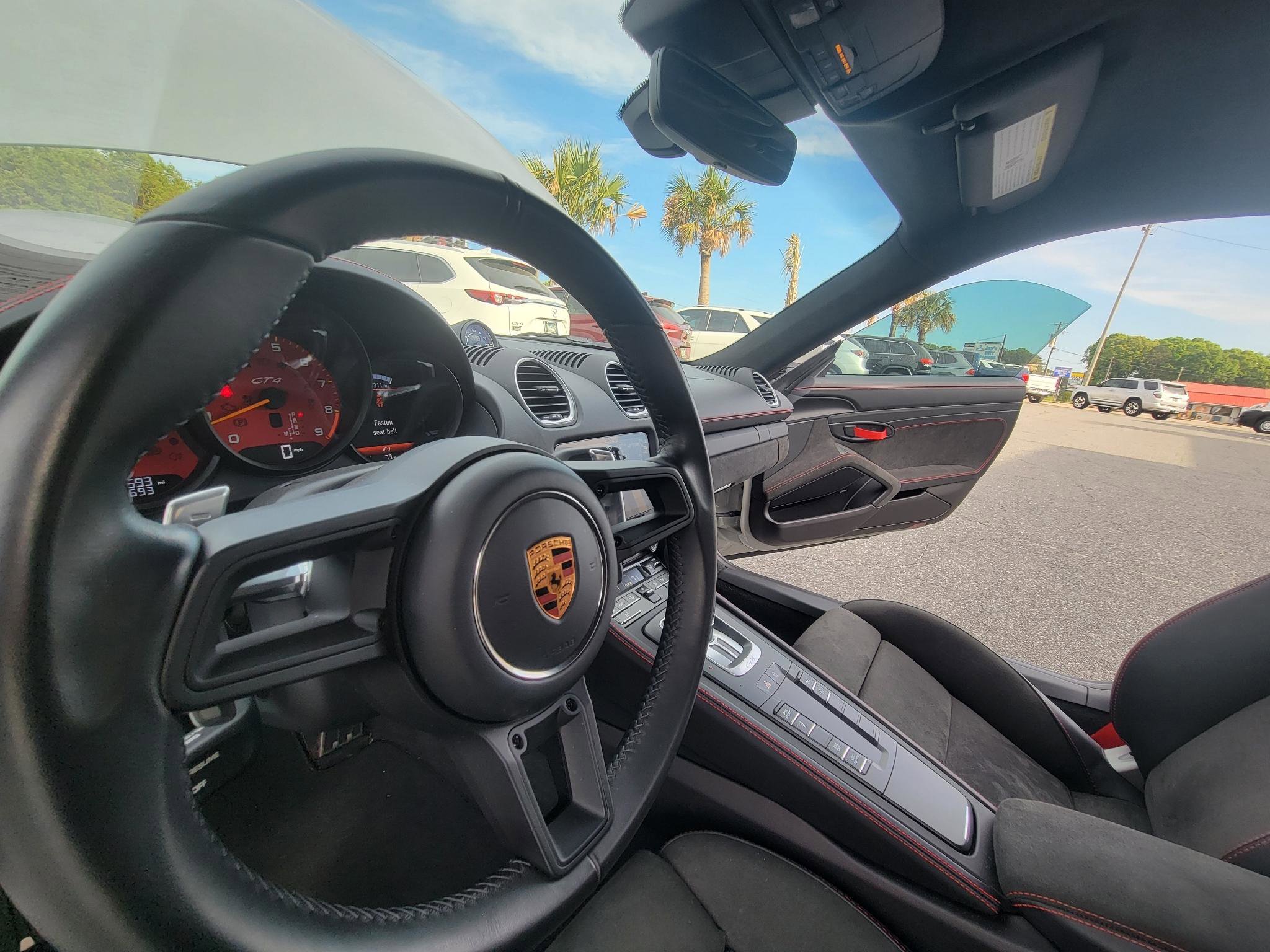 Used 2022 Porsche 718 Cayman GT4 RWD image 31