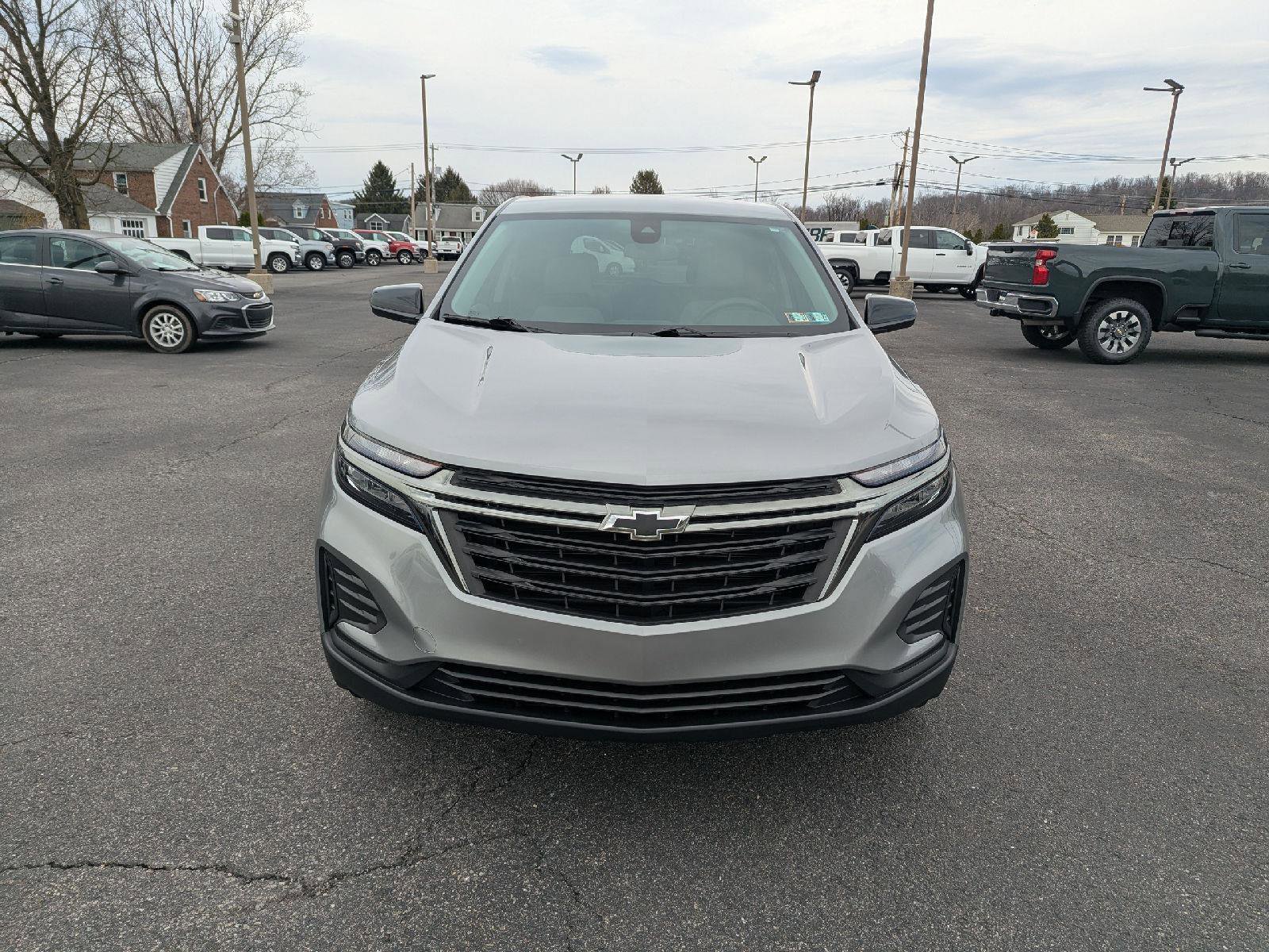 Used 2023 Chevrolet Equinox LS w/ LS Convenience Package image 2