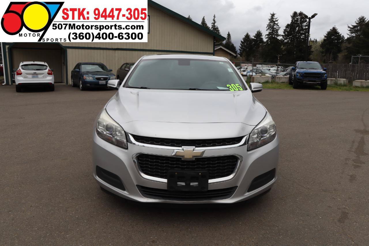 Used 2016 Chevrolet Malibu LT w/ Sun And Convenience Package FWD image 11