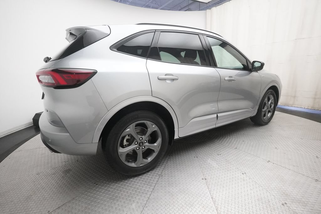 Used 2024 Ford Escape ST-Line w/ Equipment Group 301A FWD image 28