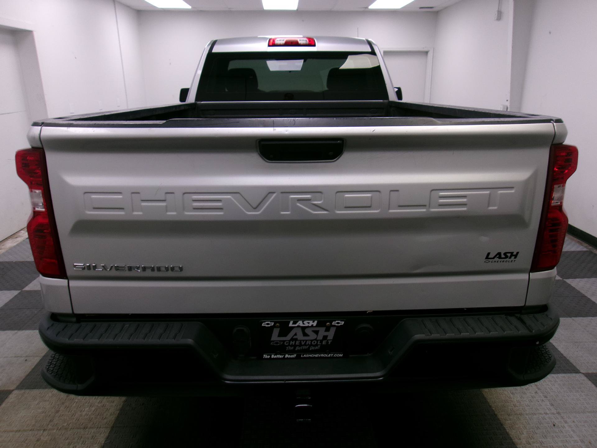 Used 2020 Chevrolet Silverado 1500 W/T w/ Trailering Package RWD image 9