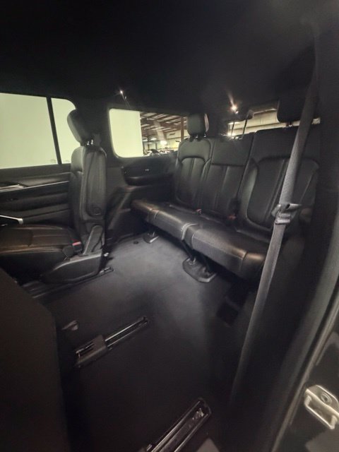 Used 2024 Jeep Wagoneer Series II AWD/4WD image 30