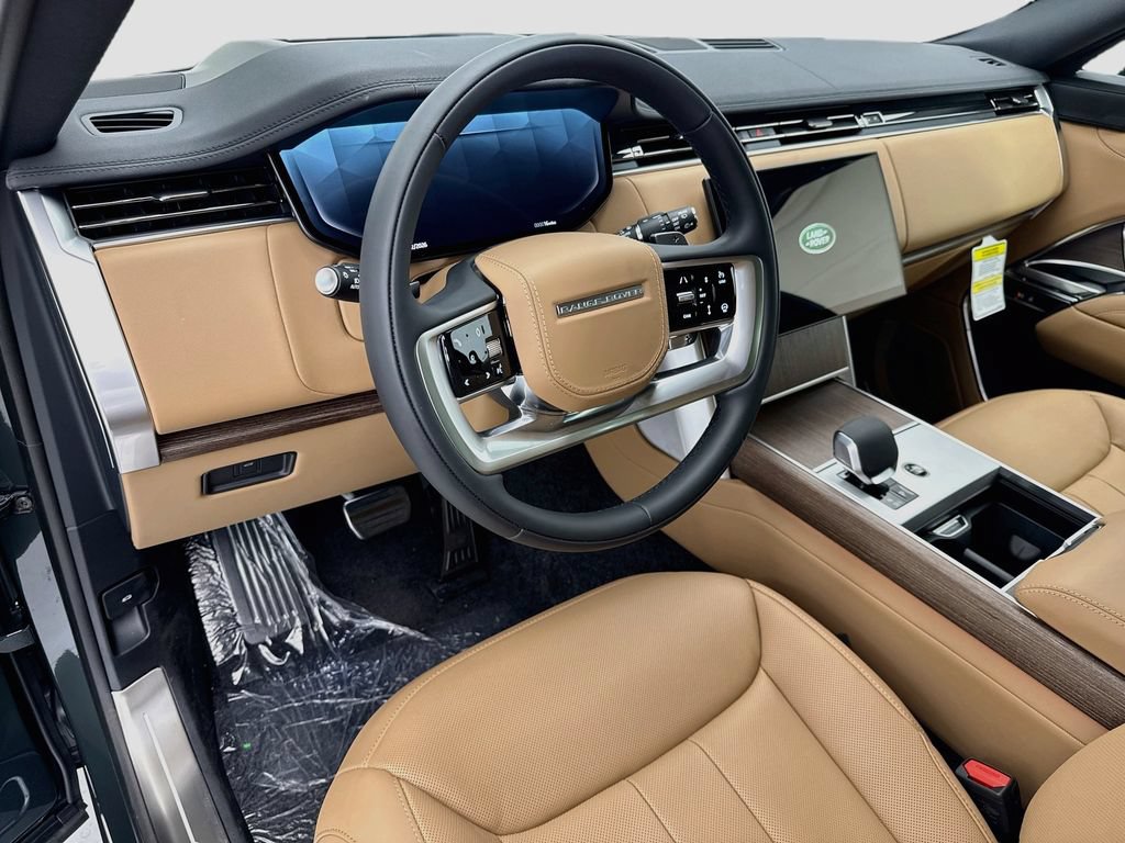 New 2026 Land Rover Range Rover Long Wheelbase SE AWD/4WD image 9