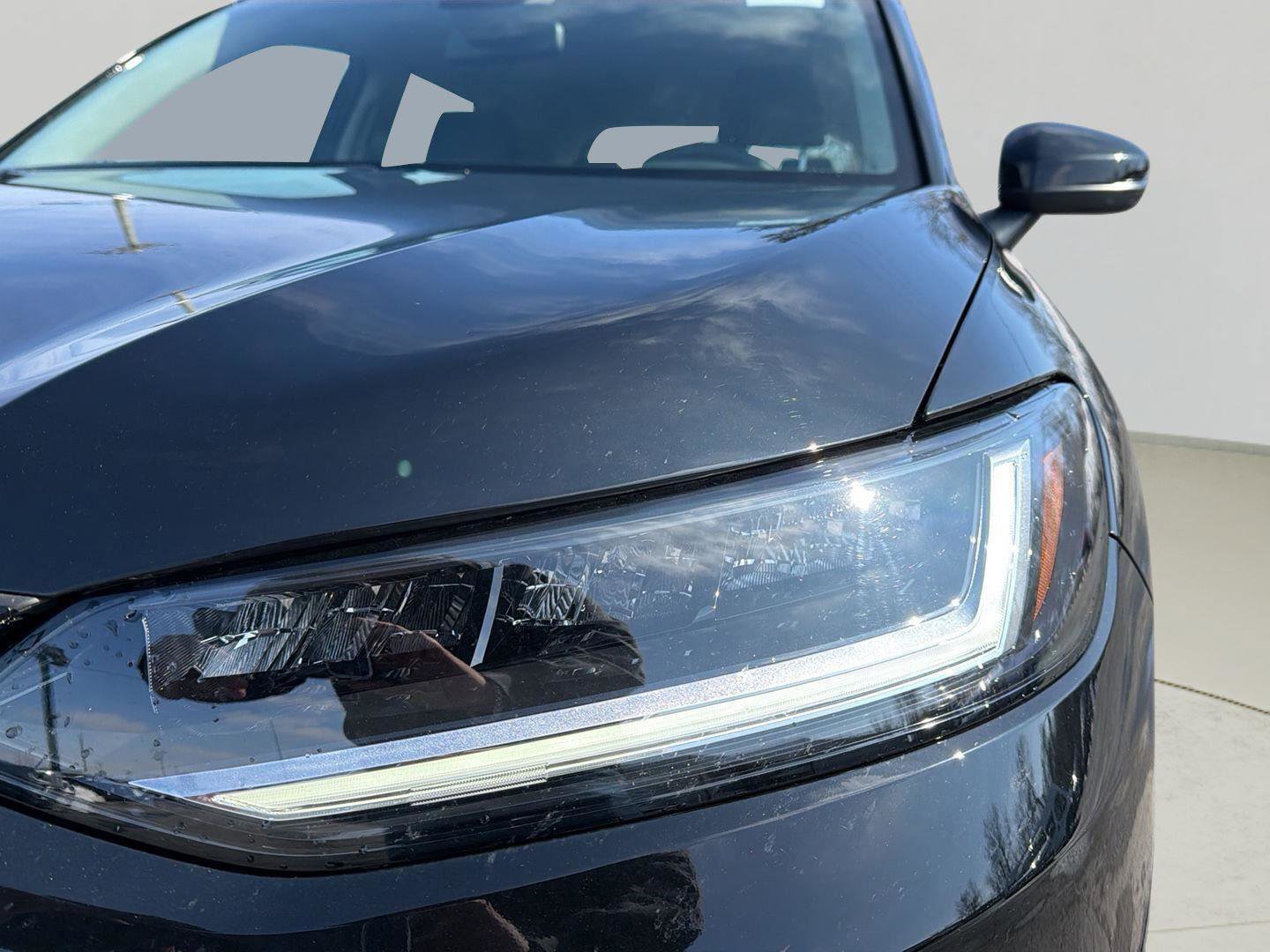 Used 2025 Honda HR-V LX image 23