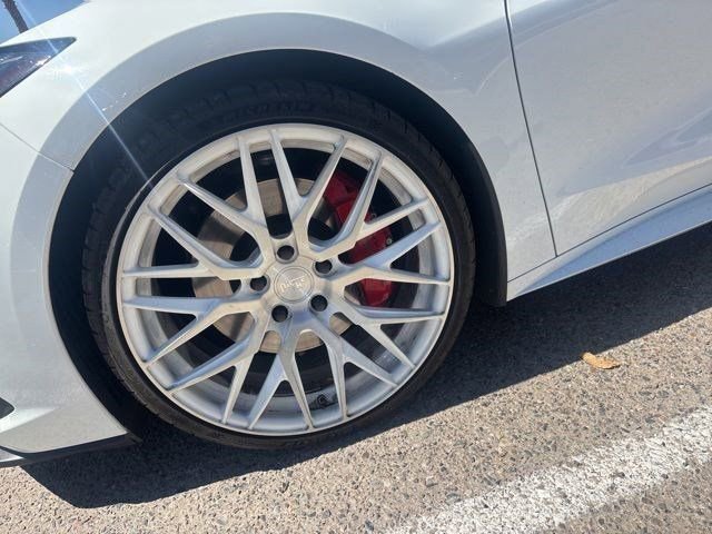 Used 2023 Chevrolet Corvette Stingray Premium Conv w/ Z51 Performance Package image 3