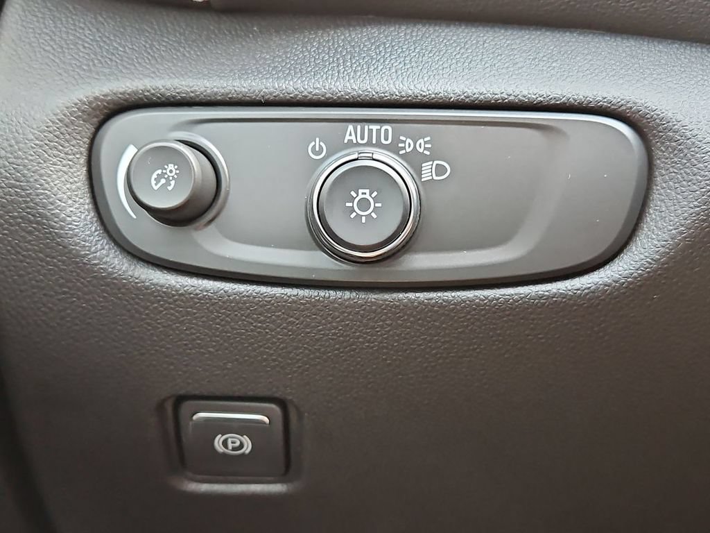 New 2026 Chevrolet Blazer LT w/ Convenience Package FWD image 10