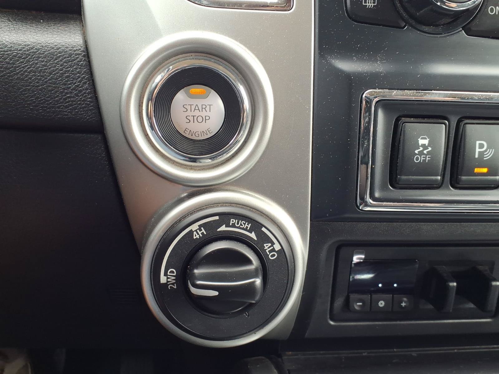 Used 2019 Nissan Titan SV w/ SV Convenience Package AWD/4WD image 21