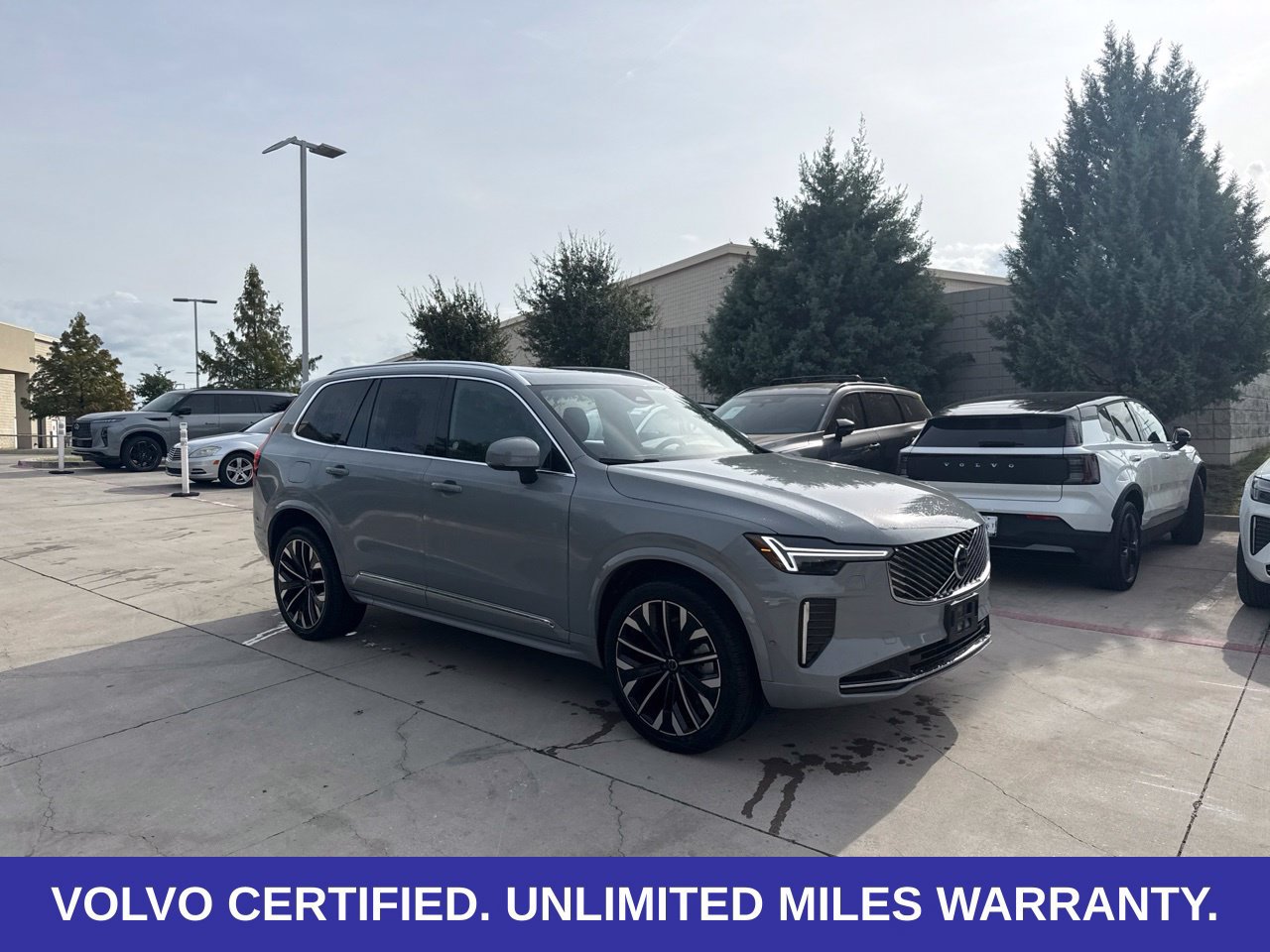 Certified 2026 Volvo XC90 B6 Plus AWD/4WD image 5