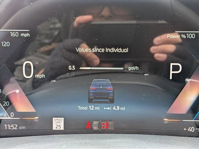 Used 2026 BMW X7 xDrive40i w/ Premium Package image 11