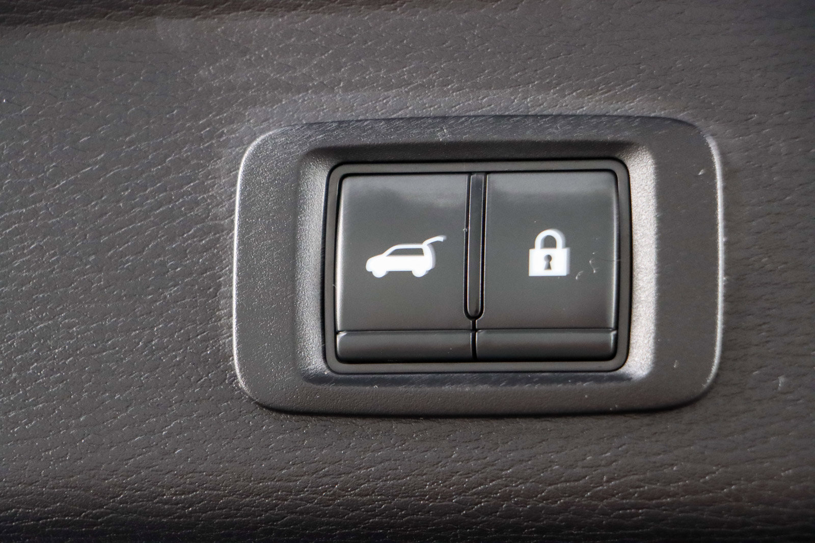 Used 2023 Mitsubishi Outlander SEL image 30