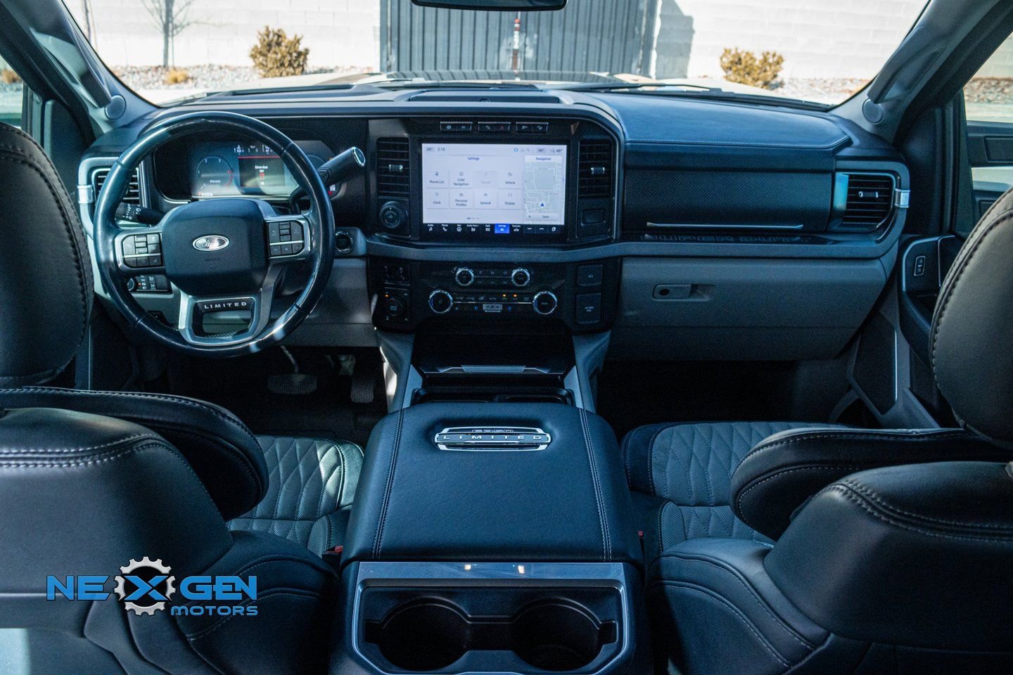 Used 2023 Ford F350 Limited w/ FX4 Off-Road Package image 28