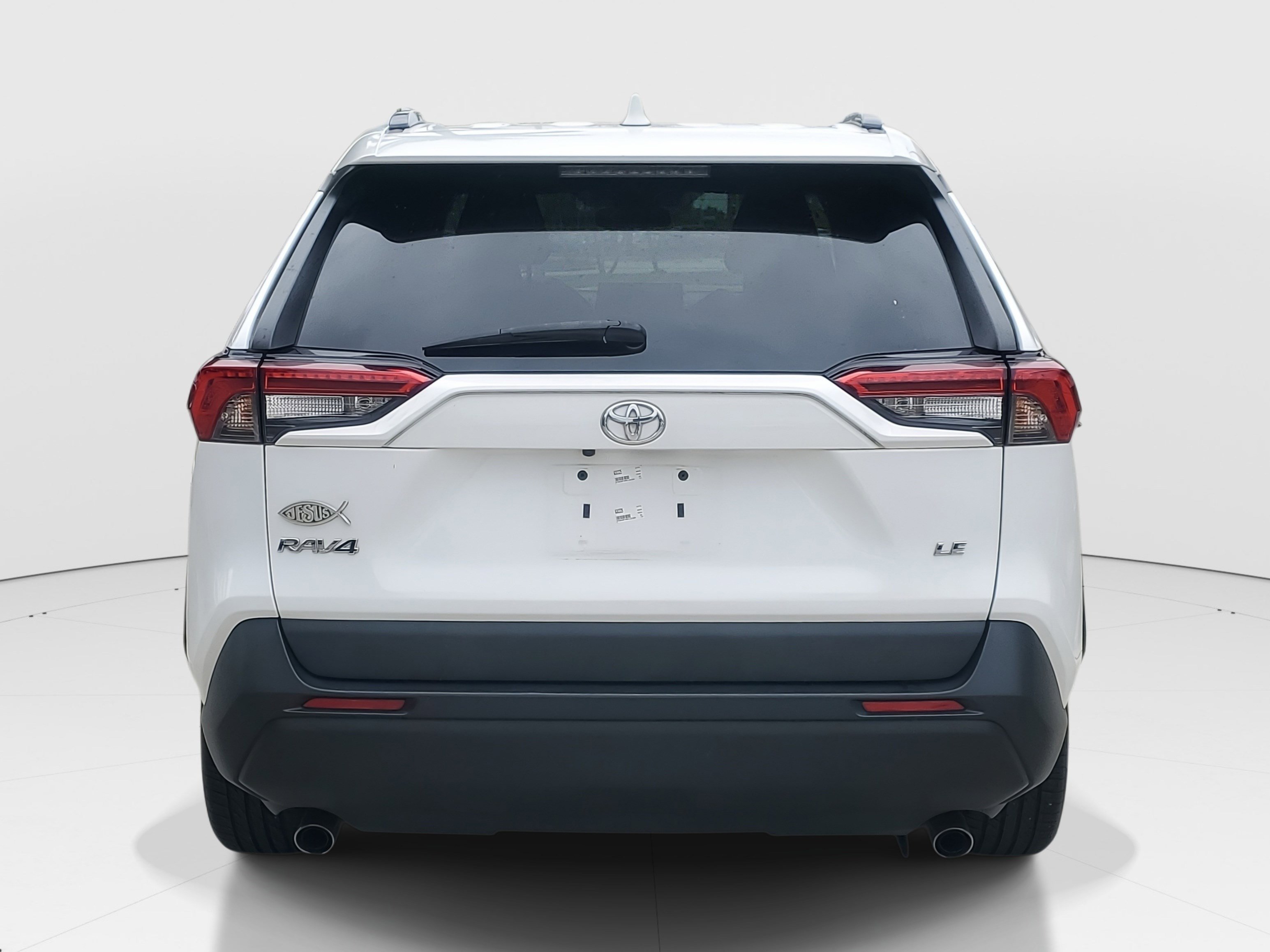 Used 2021 Toyota RAV4 LE image 6