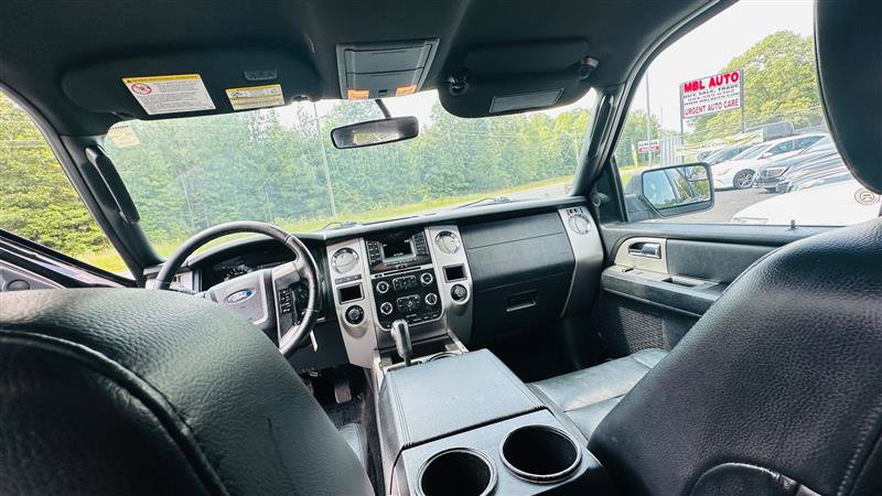 Used 2016 Ford Expedition XLT w/ Equipment Group 201A image 18