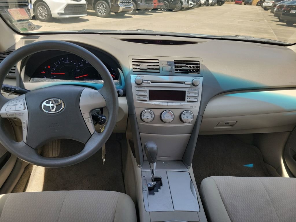 Used 2011 Toyota Camry LE w/ LE Extra-Value Pkg image 18